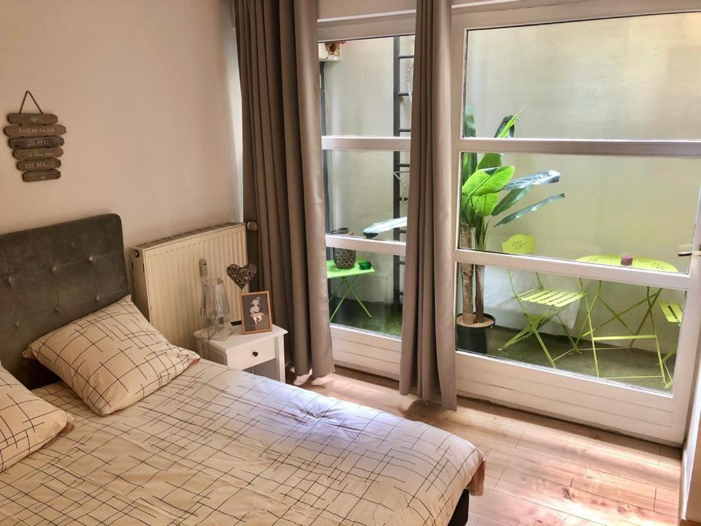 New Duplex De Charme Au Pied De La Cathedrale Carre D'Or Apartment Страсбург Екстериор снимка